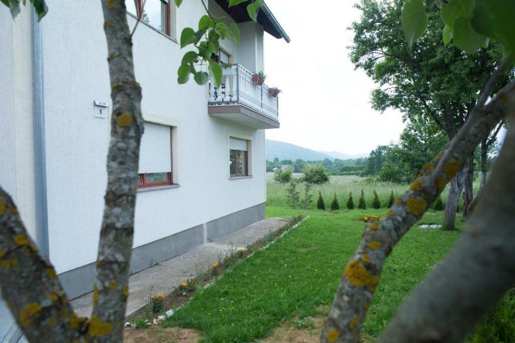 Kuca Za Odmor Marija Villa Vrhovine Exterior foto